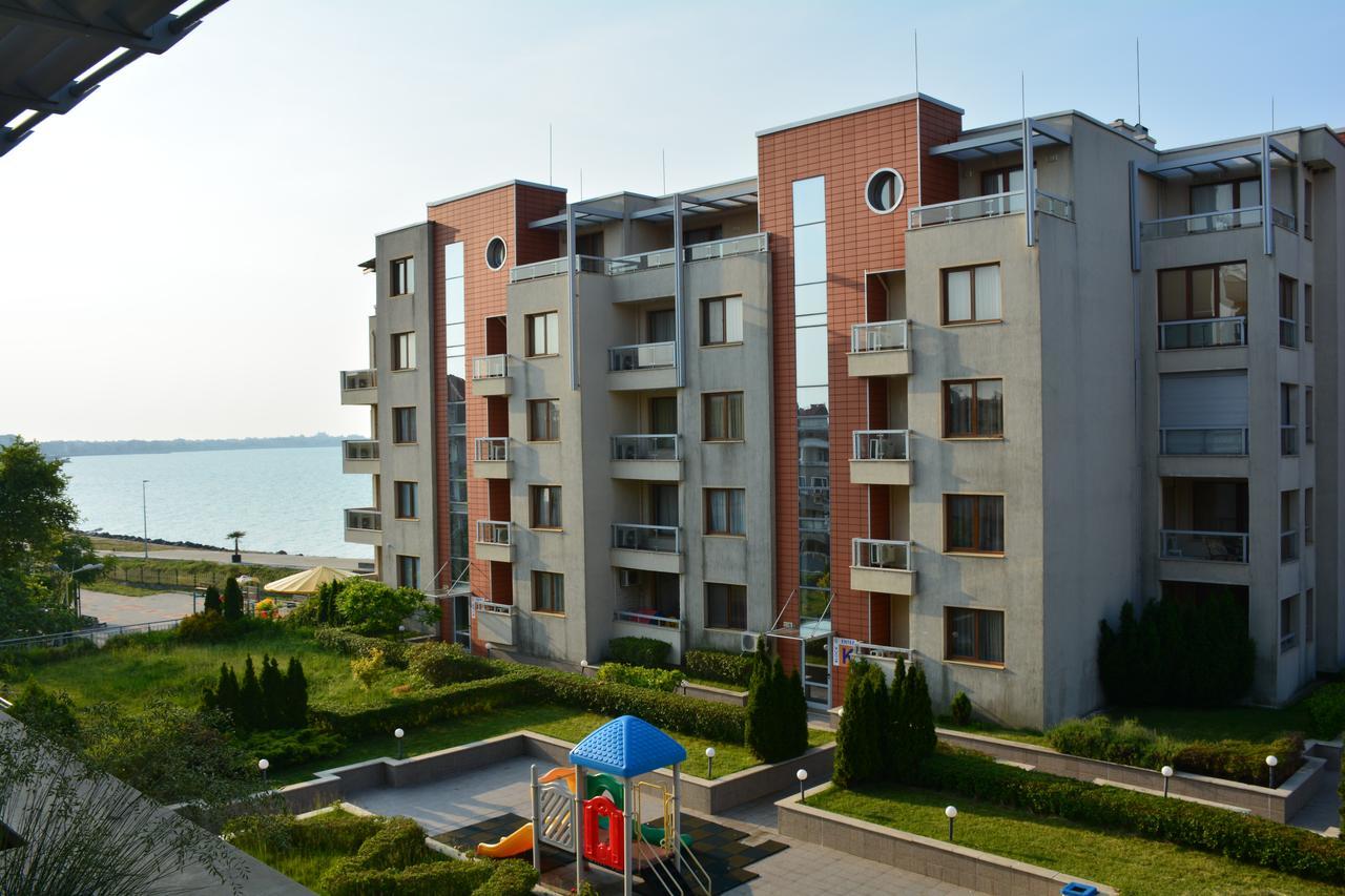 Apartments Helios Pomorie Luaran gambar