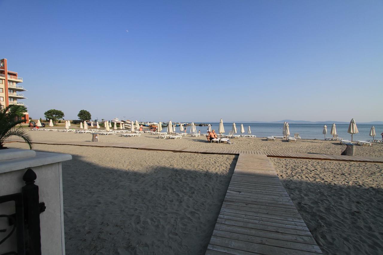 Apartments Helios Pomorie Luaran gambar