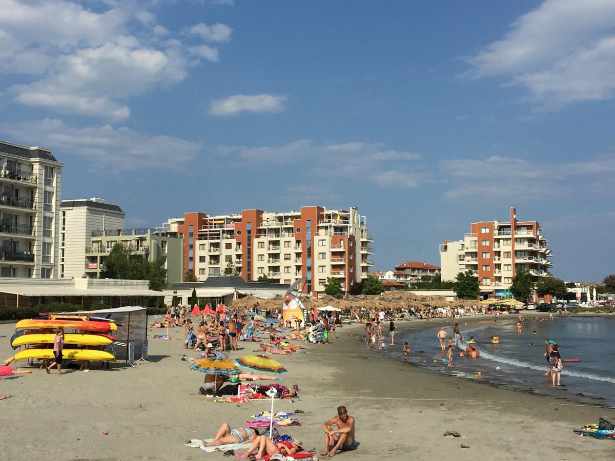 Apartments Helios Pomorie Luaran gambar